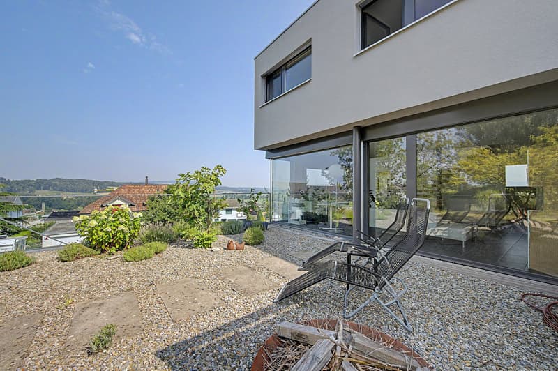 Architektur trifft Natur - grosszügiges Einfamilienhaus mit Einliegers (7)