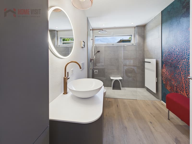 Badezimmer  - Wellnessambiente mit Design-Ausstattung