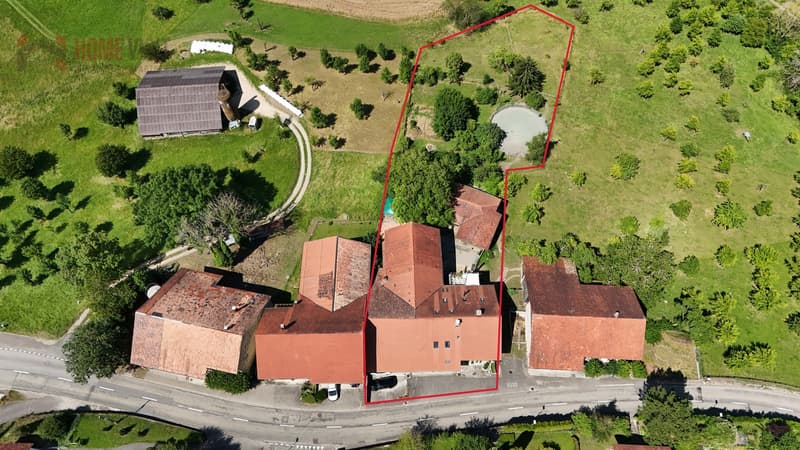 5.5-room apartment with horse keeping possibility in a two-family house (2)