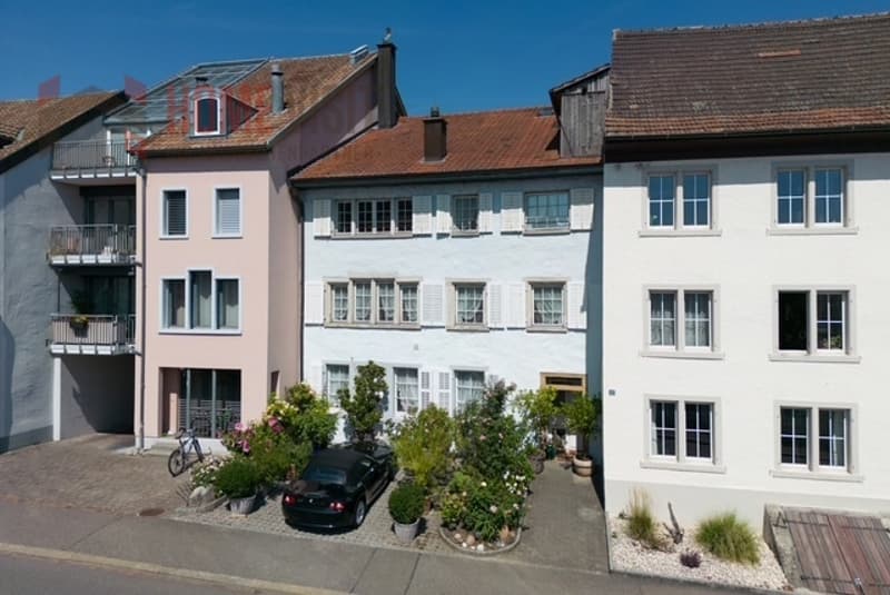 Charakterhaus mit 340 m² - Wohnen, Arbeiten, Leben (10)