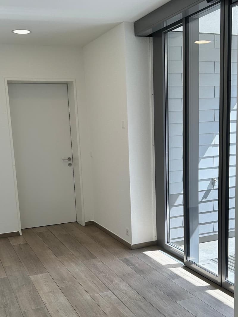 Büro-/Geschäftsraum an zentraler und gut sichtbarer Lage (4)