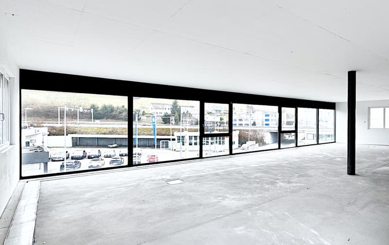 Due piani incl. area al piano terra in posizione prominente - 900 m² di spazio ufficio/commerciale! (9)