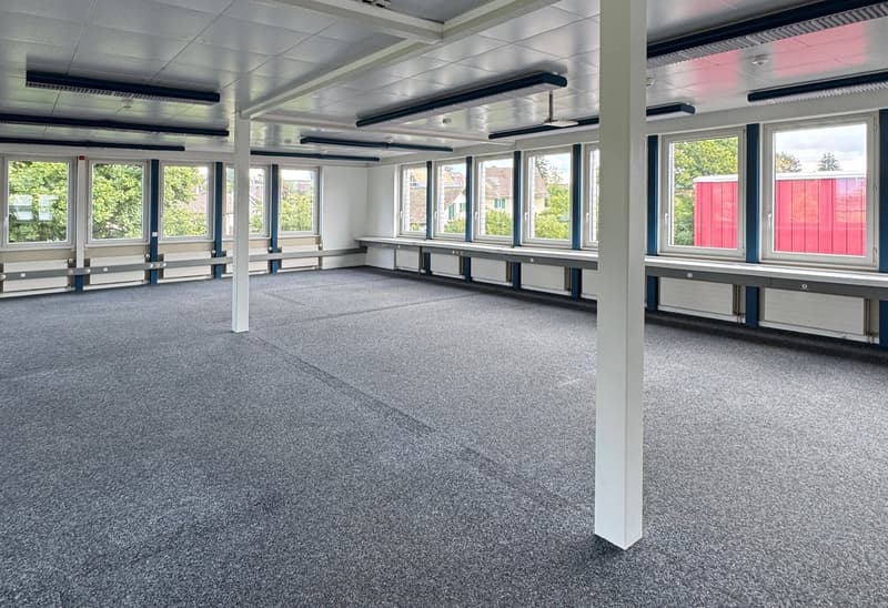 Preiswerte Bürofläche mit 318 m² – ideal für KMU oder Kombination mit Lager (1)