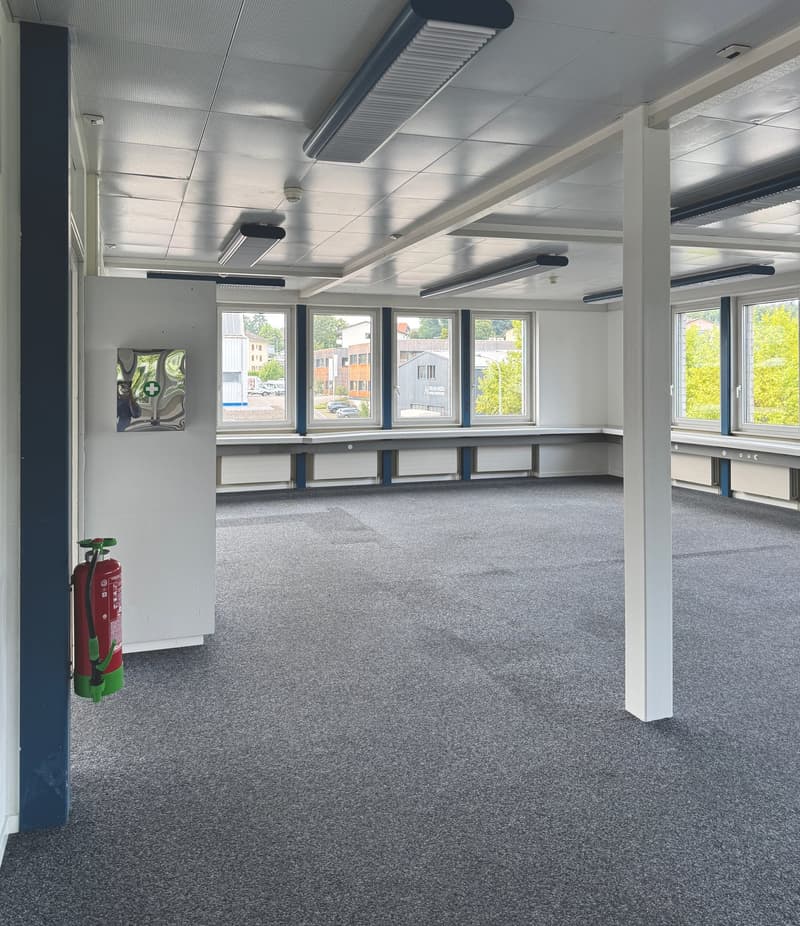 Spazio per uffici economico con 318 m² - ideale per le PMI o in combinazione con un magazzino (4)