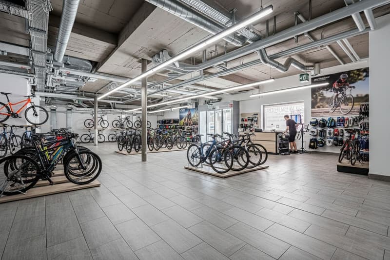 Retail space with very good visibility incl. cooling system - ground floor! (6)