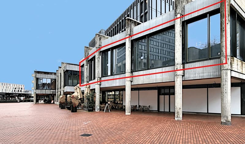 Superficie de vente passionnante dans un excellent emplacement à Brugg ! (7)