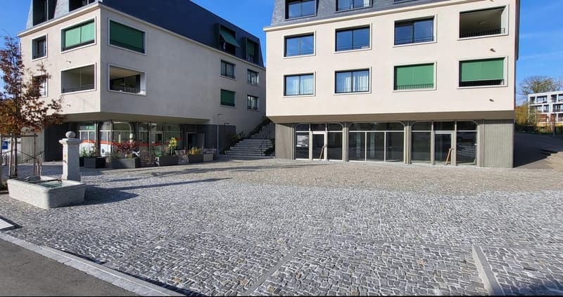 Warehouse space for rent as a magazine in a central location in Stetten (1)