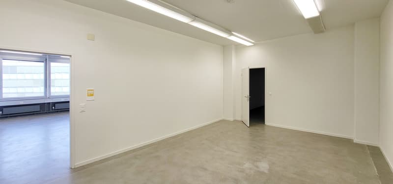 Spazio commerciale pronto per l'occupazione con carico al pavimento di 1.000 kg/m²! (7)