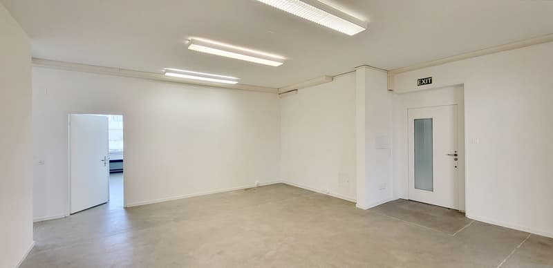 Spazio commerciale pronto per l'occupazione con carico al pavimento di 1.000 kg/m²! (8)