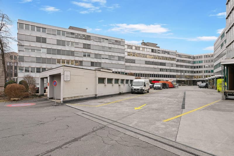 Spazio commerciale pronto per l'occupazione con carico al pavimento di 1.000 kg/m²! (13)