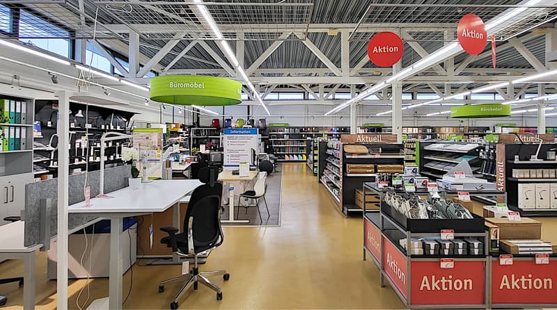 Superficie de vente attractive dans un quartier passionnant (3)