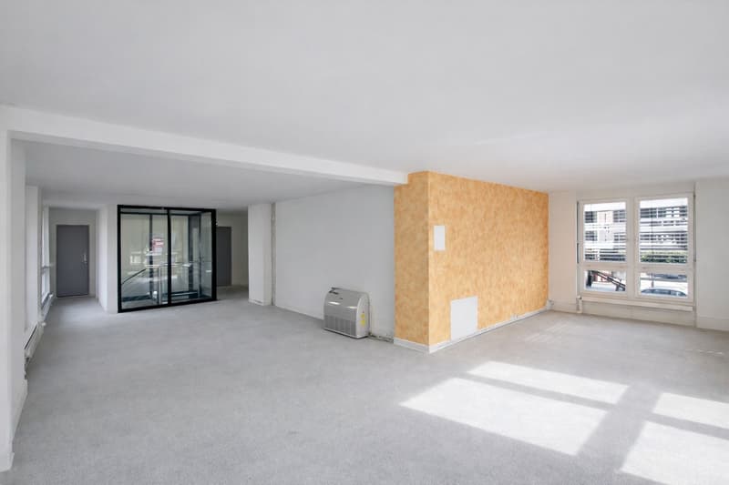 Exciting and bright office space in the heart of Affoltern - 149 m2! (8)