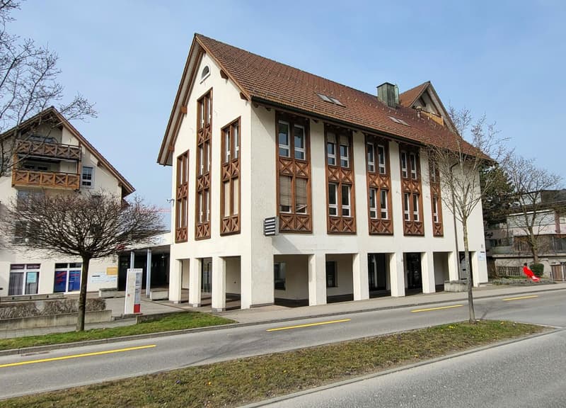 Commercial/Sales Area close to Parking - 207 m2! (10)