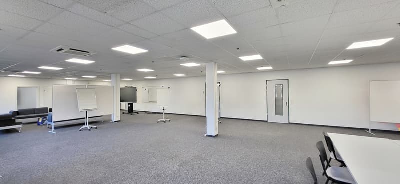 1'263 m² sur le campus très prisé de Mägenwil ! (6)