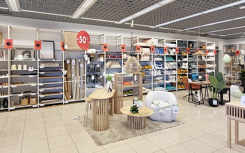 Attractive sales area at Shopping Walkestrasse (5)
