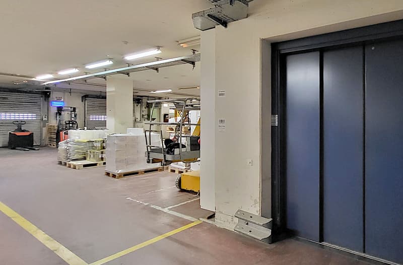 Spazi di magazzino e logistica al piano terra (5)