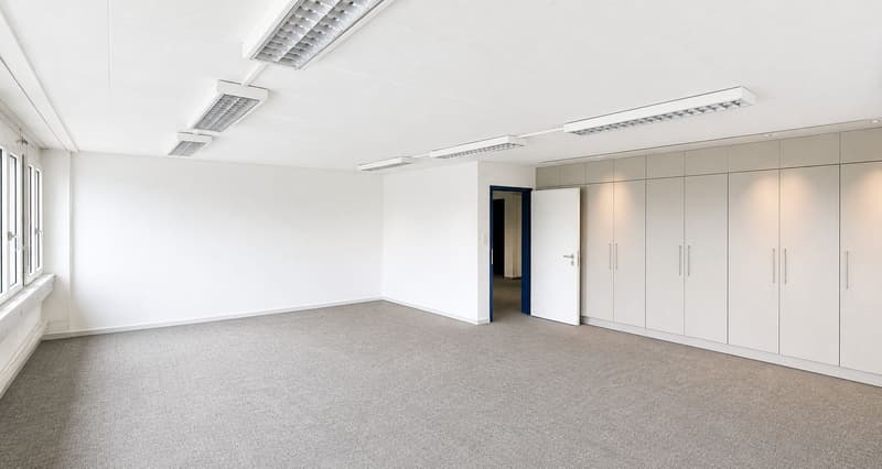 Purposely designed office space - existing subdivisions! (5)