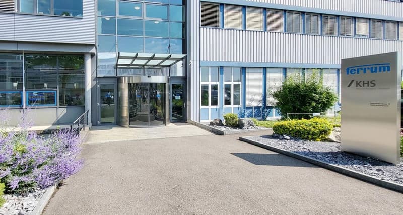 Votre nouveau showroom ? 154 m2 d'espace commercial au rez-de-chaussée ! (8)
