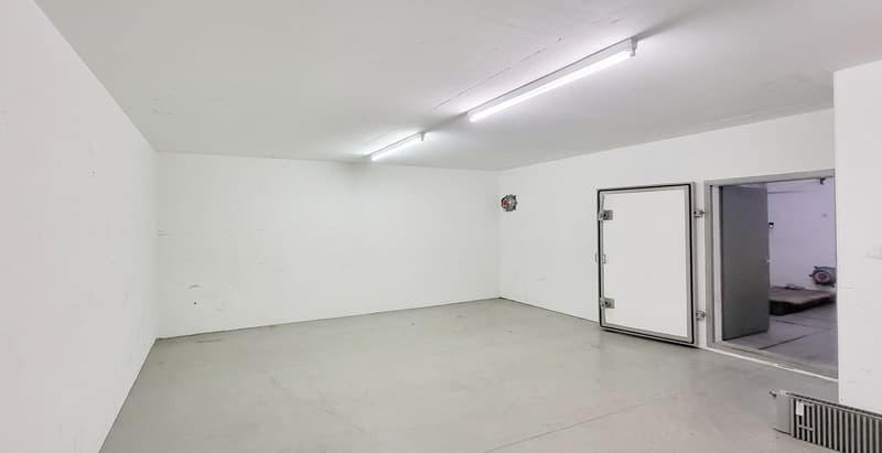 110m² di spazio di magazzino con consegna a Glattbrugg! (5)