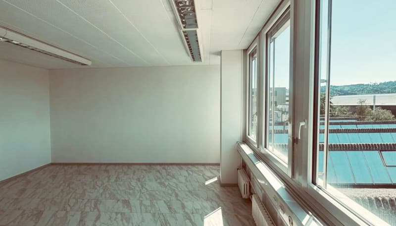 Attraktives Einzelbüro an zentraler Lage in Winterthur zu vermieten (2)