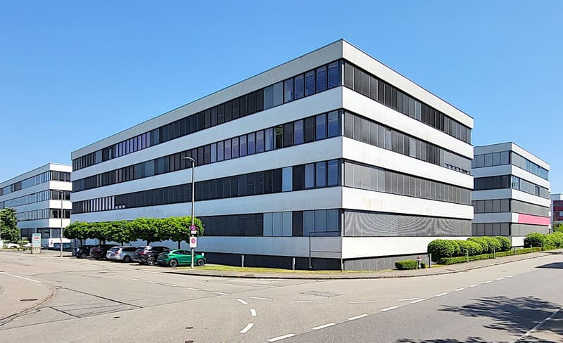 Befahrbare Gewerbeflächen im TechCenter Reinach! (13)