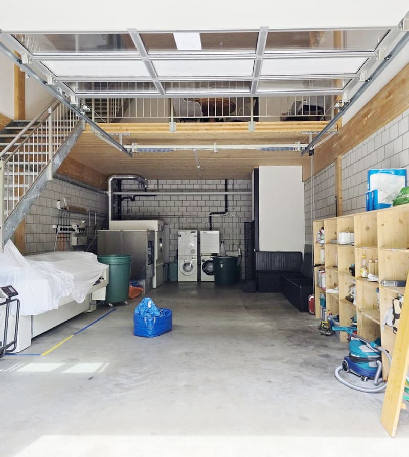 Fully equipped laundry – start immediately instead of investing (1)