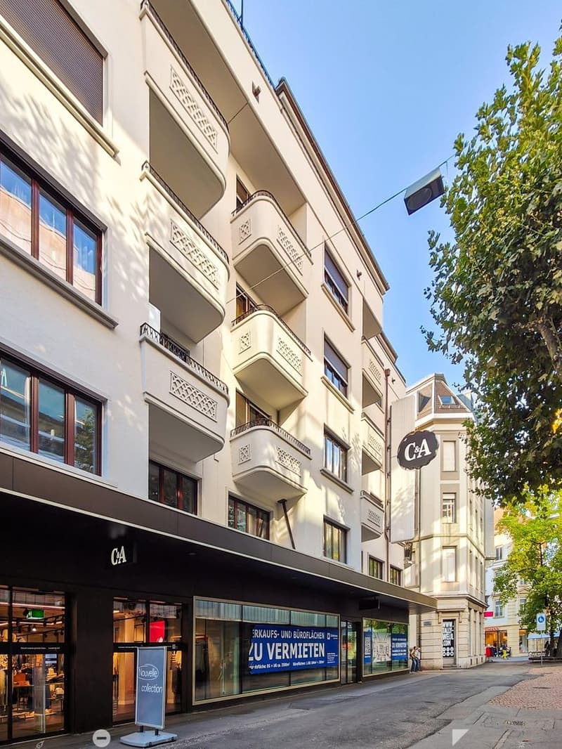 "1'000 m2 Verkaufsfläche im UG mit Frequenzbringer im EG!" (4)
