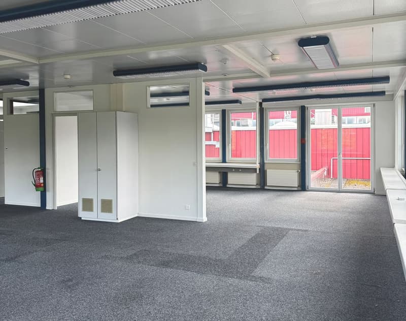 Preiswerte Bürofläche mit 318 m² – ideal für KMU oder Kombination mit Lager (5)