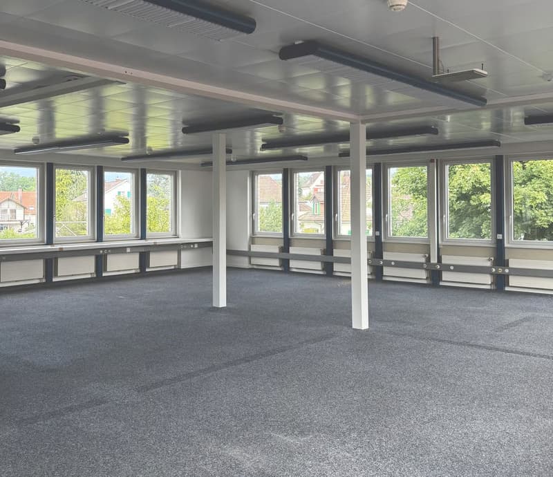 Preiswerte Bürofläche mit 318 m² – ideal für KMU oder Kombination mit Lager (7)
