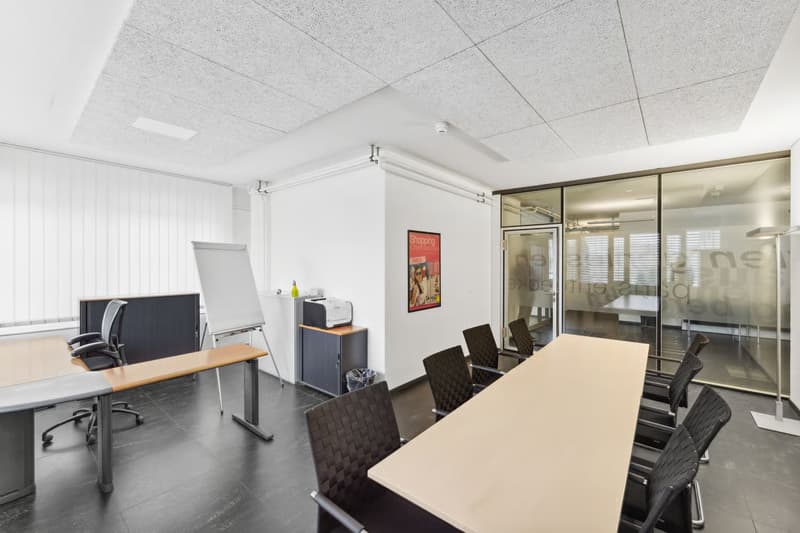 266m² - Moderne Büroräume mitten in Zollikofen (6)