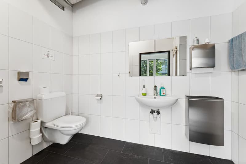 266m² - Moderne Büroräume mitten in Zollikofen (10)