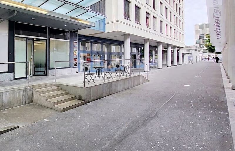 Spannende Verkaufsfläche direkt neben Denner, Migros und Apotheke! (1)