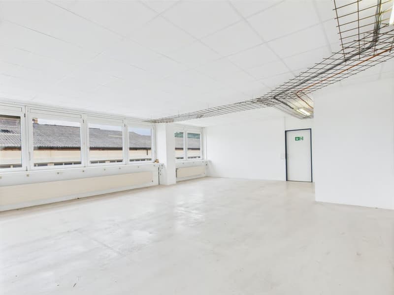 350m2 - Moderne und helle Gewerbefläche im 2. OG mit toller Aussicht (5)