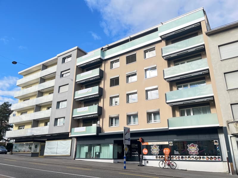 Premier occupant après rénovation totale – appartement moderne de 2,5 pièces avec 2 grandes terrasses à Olten (1)
