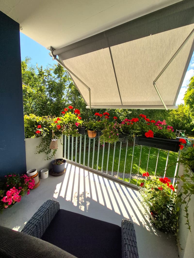 Gepflegte 2.5-Zimmerwohnung mit Balkon an idyllischer Lage (8)