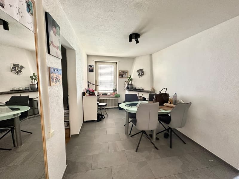 Zentrale 3.5-Zimmer-Wohnung mit 2 Balkonen (2)