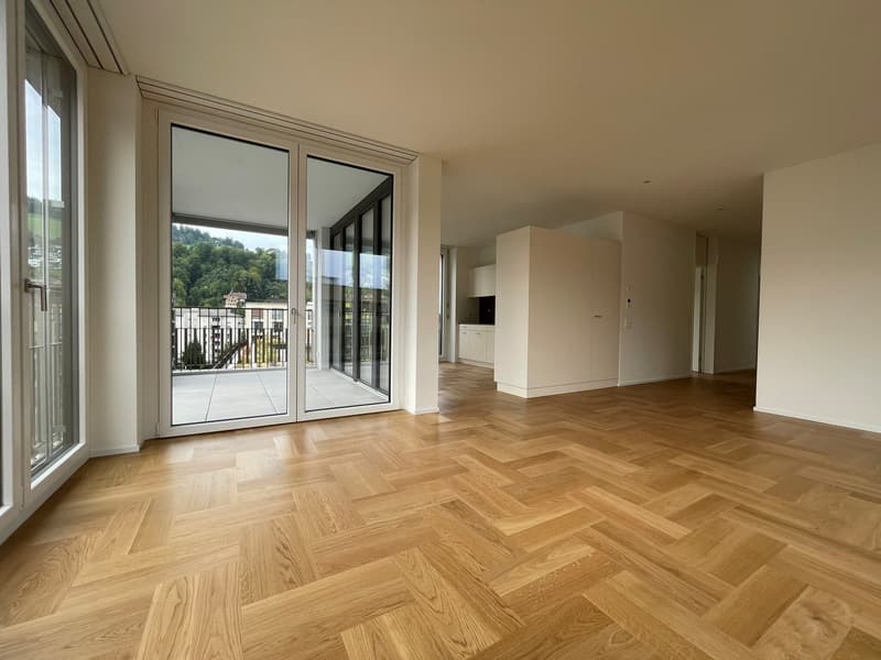 Moderne 3.5-Zimmer-Wohnung mit Balkon und schöner Aussicht in Kriens (3)
