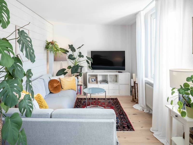 Charming Single-Family Home (10)