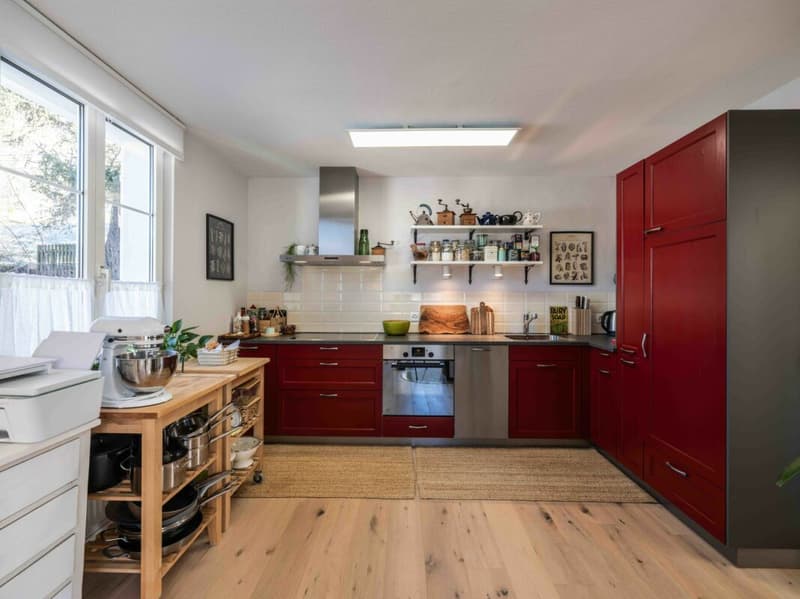 Charming Single-Family Home (2)