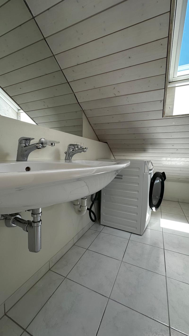 2.5-Room Loft-Style Apartment for Rent (9)