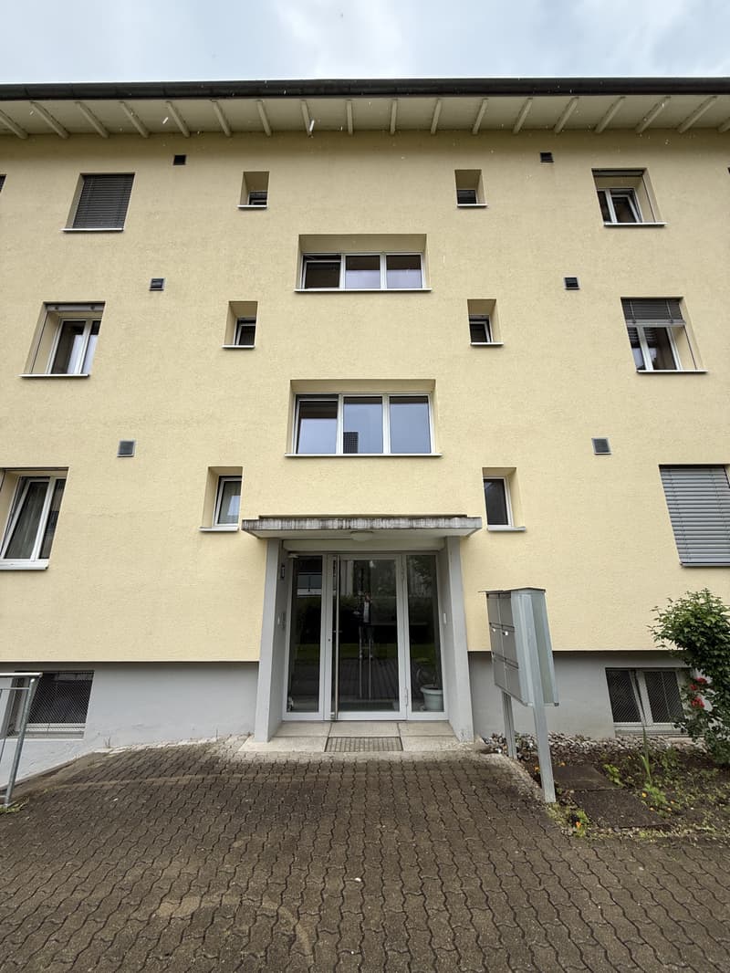 Appartement lumineux 3.5 pièces avec balcon à Dietikon (1)
