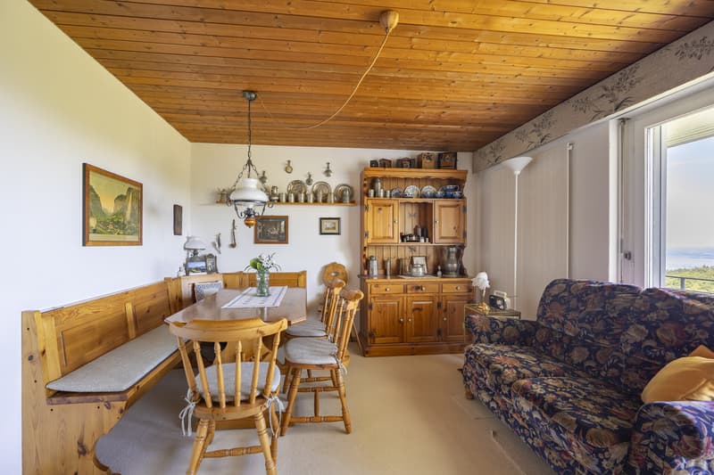 Esszimmer mit Balkon und Seesicht