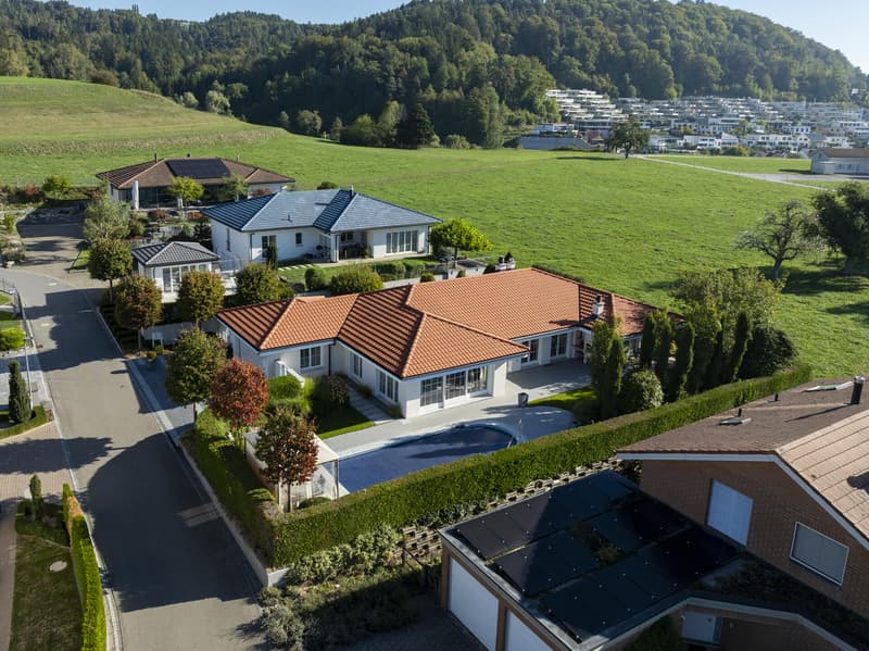Bungalow mit gehobenem Charakter - ein Traum auf einer Ebene (2)