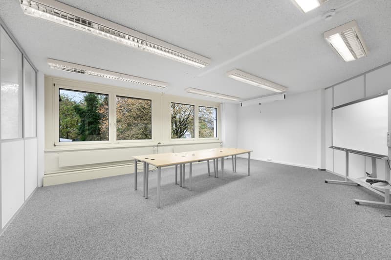 Moderne Büroräumlichkeiten zu vermieten flexibel & sofort verfügbar (13)