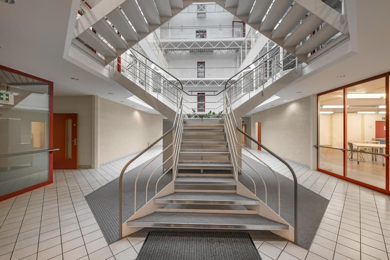 Moderne Büroräumlichkeiten zu vermieten flexibel & sofort verfügbar (10)