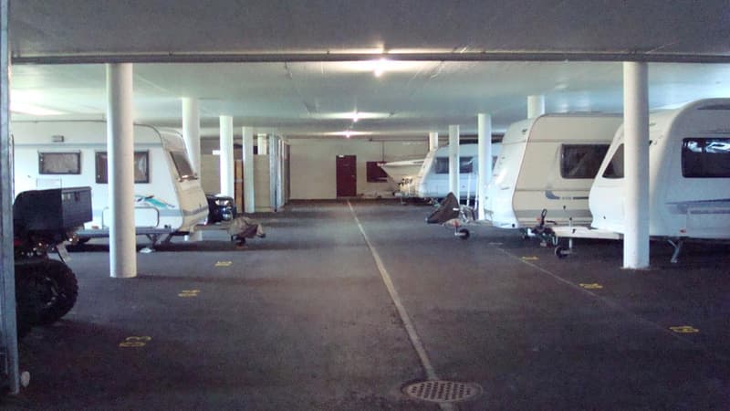 Parcheggi o posti di stoccaggio in affitto (2)