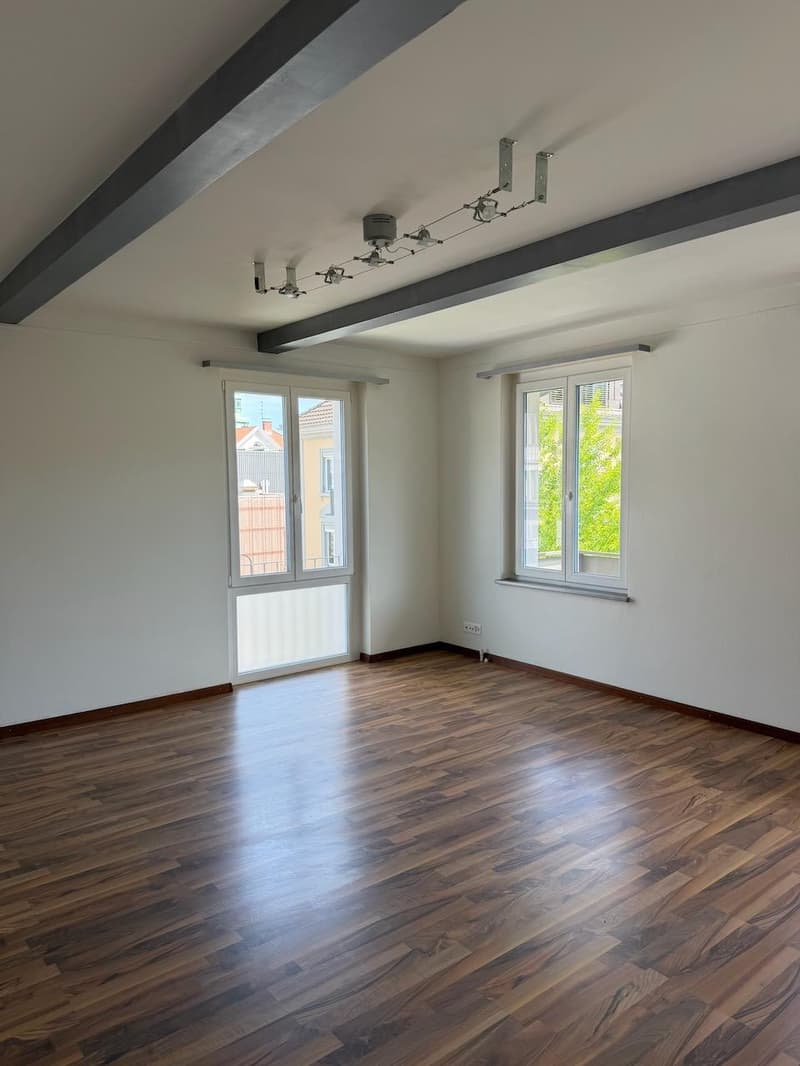 Einmalige Gelegenheit - 6-Zimmer-Wohnung an zentralster Lage (8)