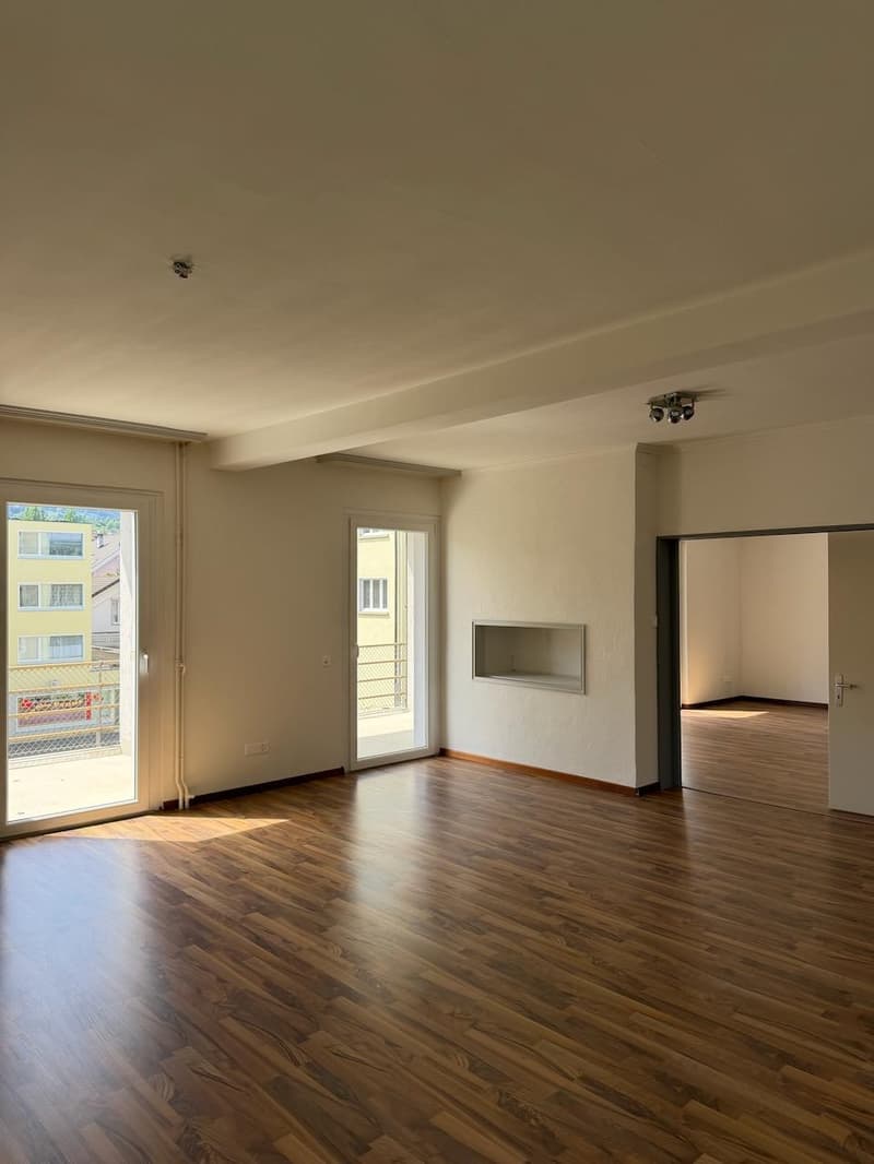 Einmalige Gelegenheit - 6-Zimmer-Wohnung an zentralster Lage (6)