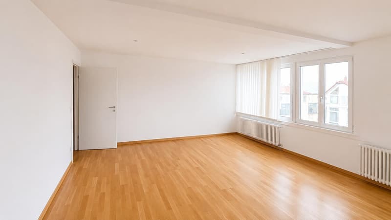 Attraktive Bürofläche per sofort zu vermieten (2)