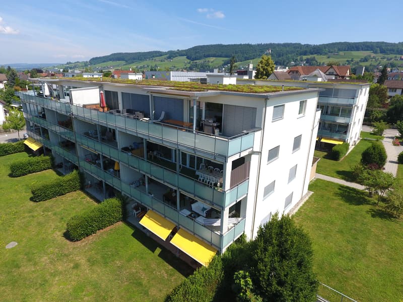 Moderne 3.5-Zimmer-Erdgeschosswohnung mit grosszügigem Sitzplatz (12)